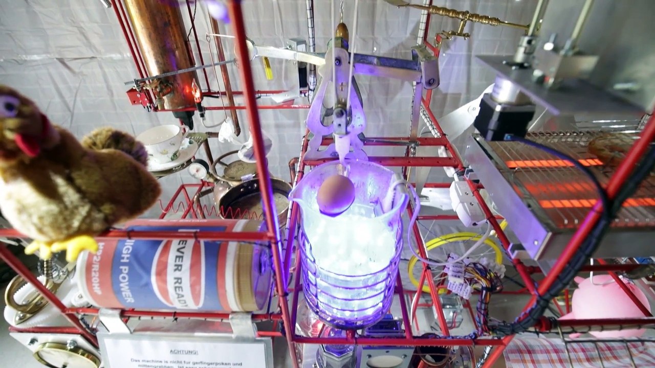 Une machine à préparer le petit déjeuner en entier comme dans Wallace & Gromit !