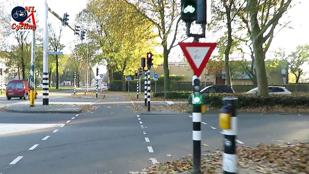 Aux pays-bas la circulation est faite en faveur des vélos avant les voitures !