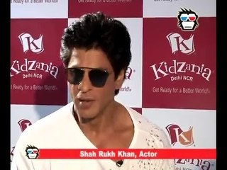 WATCH: SRK REVEALS something awwdorable about AbRam; Check Out What the lilttle one says w