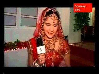 In the sets of 'Sabki Laadli Bebo' where bebo flaunts her wedding dress