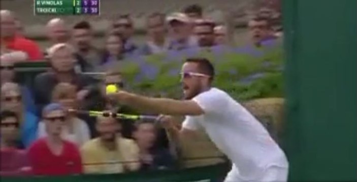 Viktor Troicki fou de rage, il s’en prend violemment à l’arbitre à Wimbledon (vidéo)
