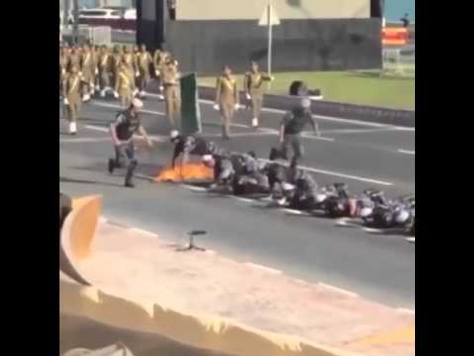 اضحك وانسى همومك