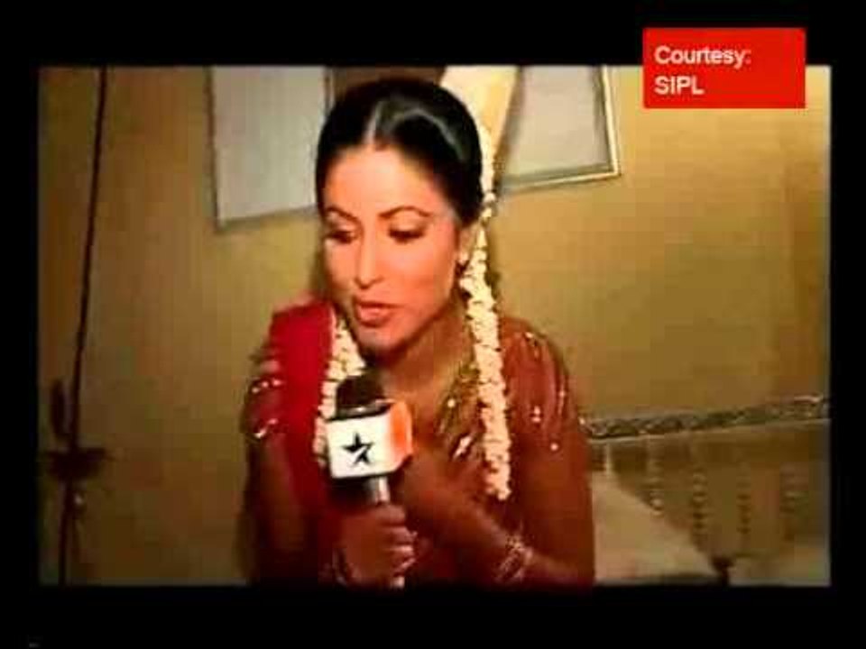 Akshara getting ready to be a bride