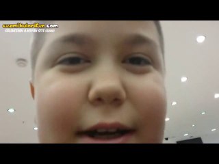 LC Waikiki'yi Efsane Trolleyen (?) Çocuk