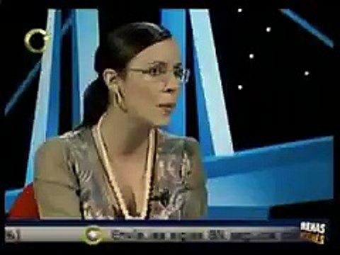 Que viva el amor. Fernando Carrillo demuestra su amor a Delcy Rodríguez