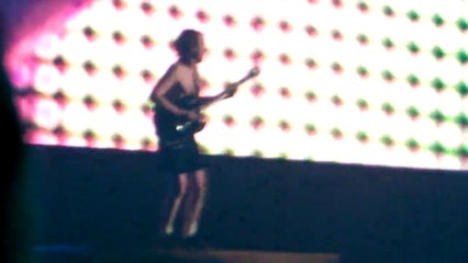 acdc paris bercy 25 février 2009 let there be rock angus solo 2