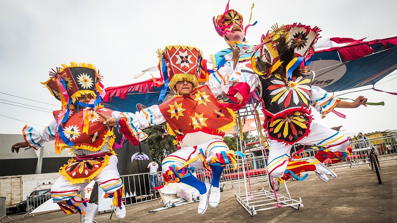 Human Powered Flying Mayhem in Peru | Red Bull Flugtag