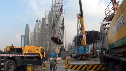 Человеческая рогатка в Дубаи