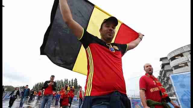 Aficionados de Gales y Bélgica llegan a Lille esperanzados con pasar a semifinales