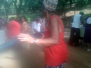 A vovó Dança do peru