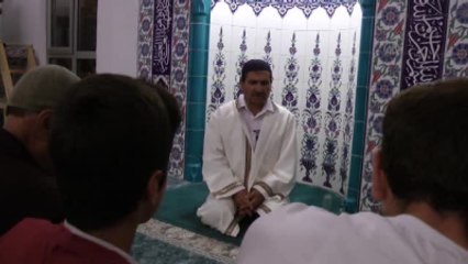 Öz Vatanda" İlk Kadir Gecesi'ni İdrak Ettiler