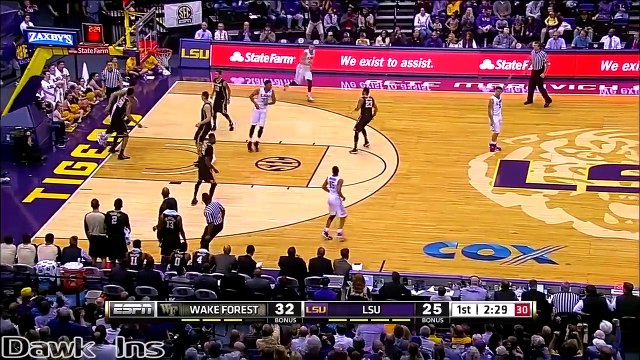 Les highlights de la saison de Ben Simmons à LSU - 19,2 points, 11,8 rebonds, 4,8 passes !