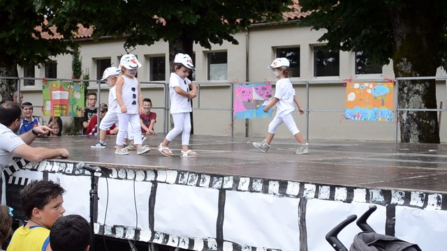 La kermesse des écoles de la Combe des Dames (vendredi 1er juillet 2016)