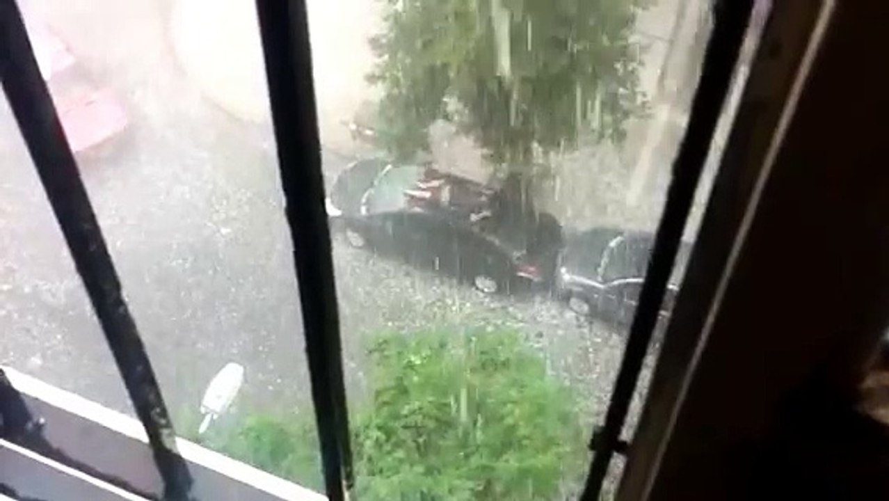 Comment protéger sa voiture pendant un orage de grêle