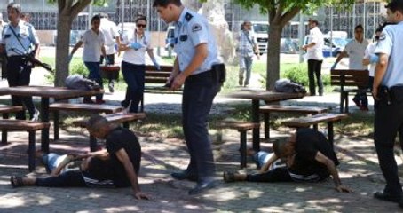 Eşini Vurdu, Kucağına Alıp 'Ne Olur Ölme' Diye Yalvardı
