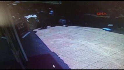 Pazarda Canlı Bomba Diye Bağırınca İzdiham Çıktı 1 Yaralı