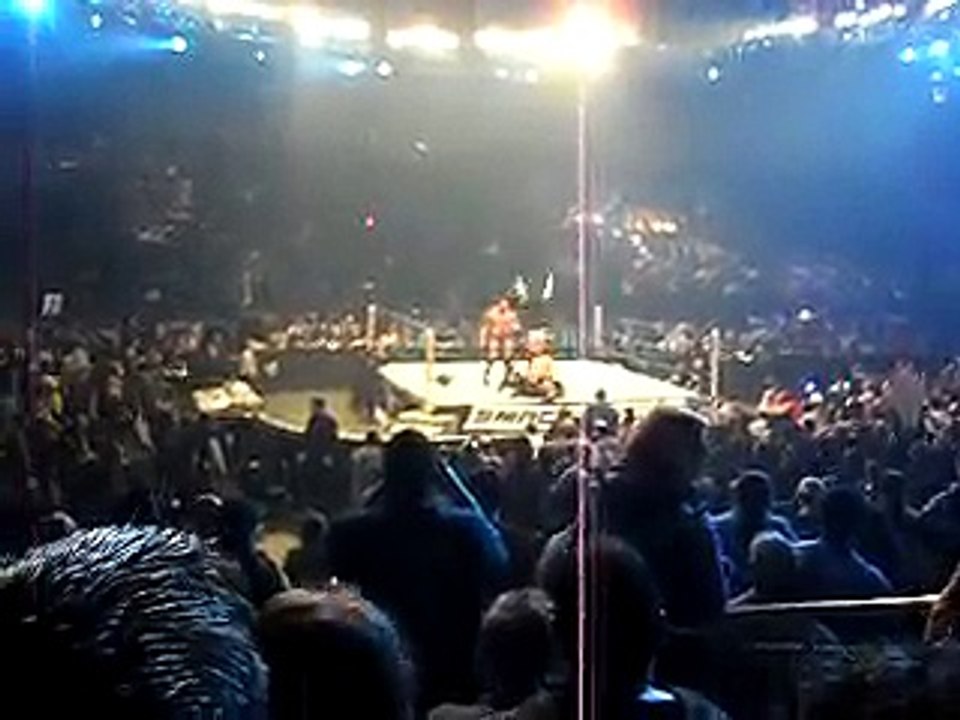 Kane saves The Undertaker from Batista, Punk and Jericho