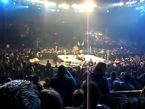 Kane saves The Undertaker from Batista, Punk and Jericho