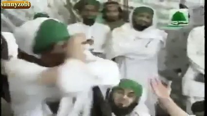 Molvi Funny Nagin Dance In Front On Camera - Funny Pakistani Molvi
