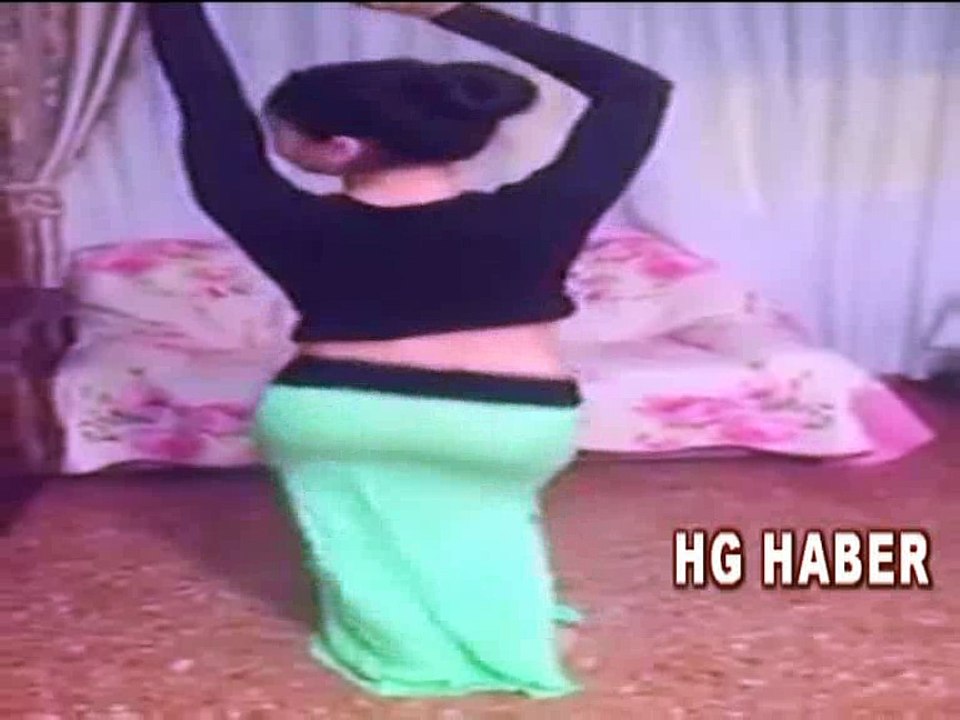 KIZ SÜPER ORYANTAL OYNUYOR İZLEYİN BİR DAHA İZLEYECEKSİNİZ !!!!