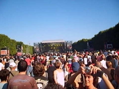 Bob Sinclar@Champ de Mars The beat goes on