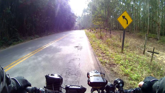 4k, ultra HD, Fazenda Nova Gokula, trilhas de mountain bike, Mtb, 23 amigos, 100 km, Taubaté a Pindamonhangaba, Ribeirão Grande, Rio Paraíba do Sul, amigos e a bike Soul SL 129, 24v, junho de 2016, Marcelo Ambrogi, (47)