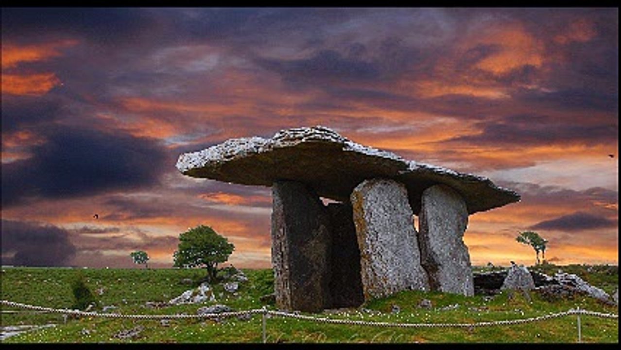 Carnac... Les tombes préhistoriques seraient en fait des dispositifs spatiaux ?