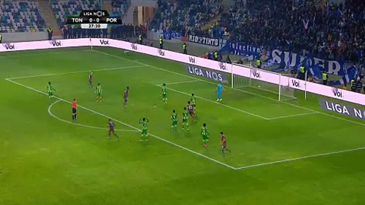 Brahimi wonderful goal - Crumble style