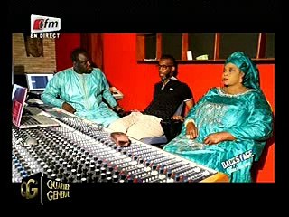 Vidéo: Bouba Ndour fait pleurer Lamine Nar dans son studio…. Regardez