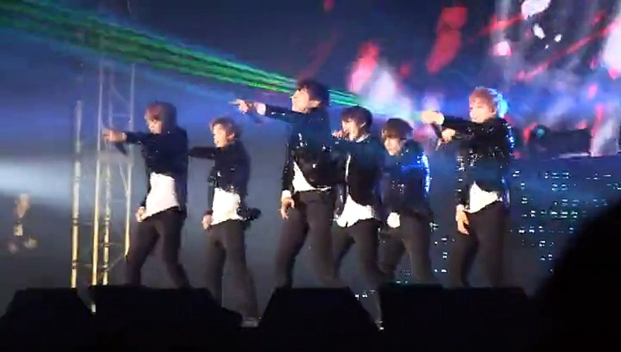 BTS Memories 2015 - WAKE UP (1st Japan Tour)