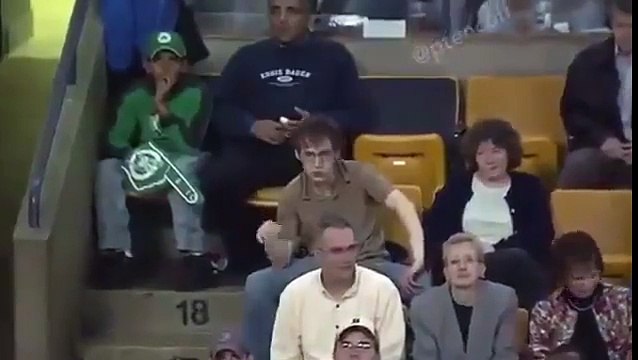 Когда услышал свой любимый трек. Смеялся до слез))