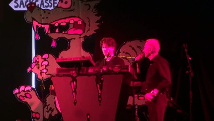 EAV - Islamisten-Medley (2015-03-27, Stadthalle, Wien)