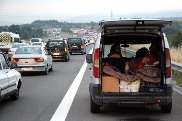 Bayram Tatili Çileye Döndü! 15 Kilometrelik Kuyruk Oluştu