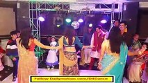 Pakistani Lahori School Girls Dance - Baby Doll - HD