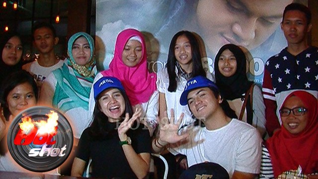 Rizky-Ziudith Bukber dengan Pemenang Kuis Film ILY from 38.000 FT - Hot Shot 03 Juli 2016