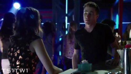 Arrow - All Bloopers (Best Of)