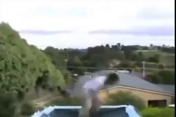 ADAM DÜŞTÜĞÜNE BİN PİŞMAN