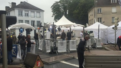 Installation du plateau de Village départ (Tour de France 2016)