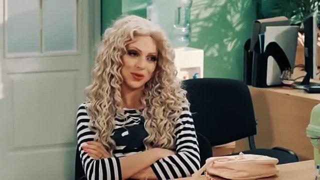 Стриптизерша на таможне. Готовьтесь посмеяться от души!