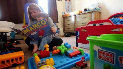 La maman sort son fils de la voiture, puis ce qu'on inconnu fait est inimaginable!