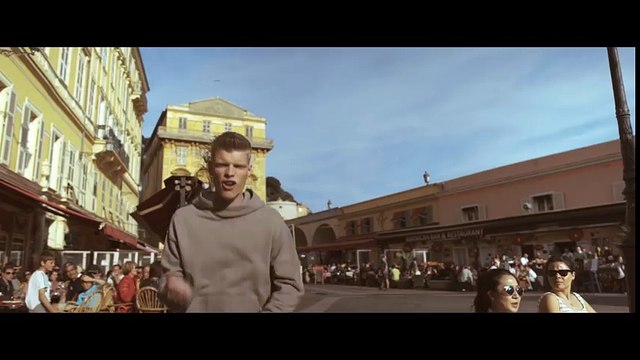 Musique : les pompiers niçois font le buzz avec leur titre