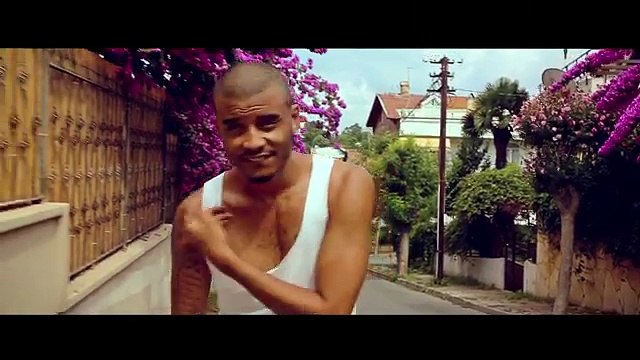 Volga Tamöz Ft. Efecan Dianzenza - Hopp