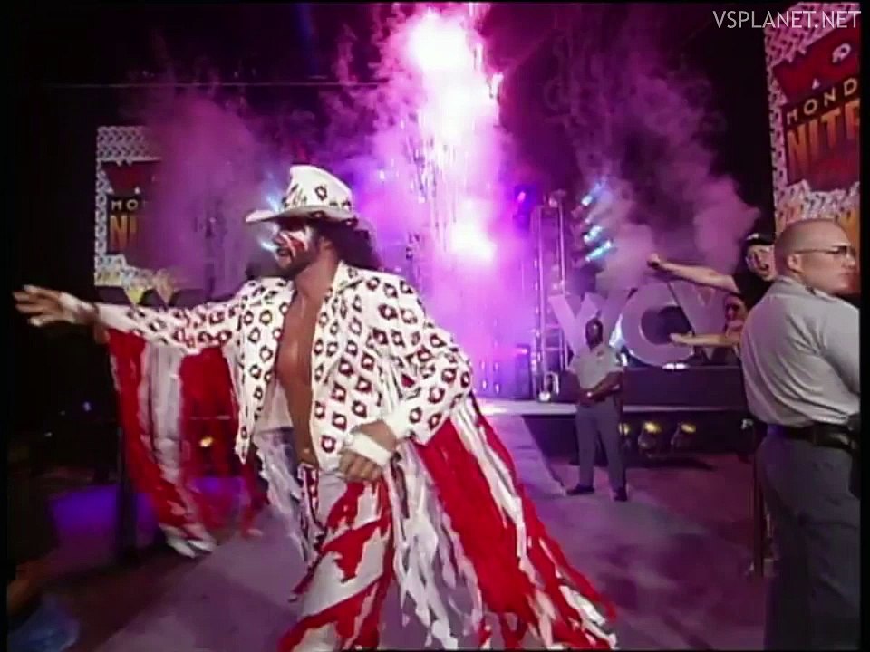 Randy Savage vs Greg Valentine, WCW Monday Nitro 01.07.1996