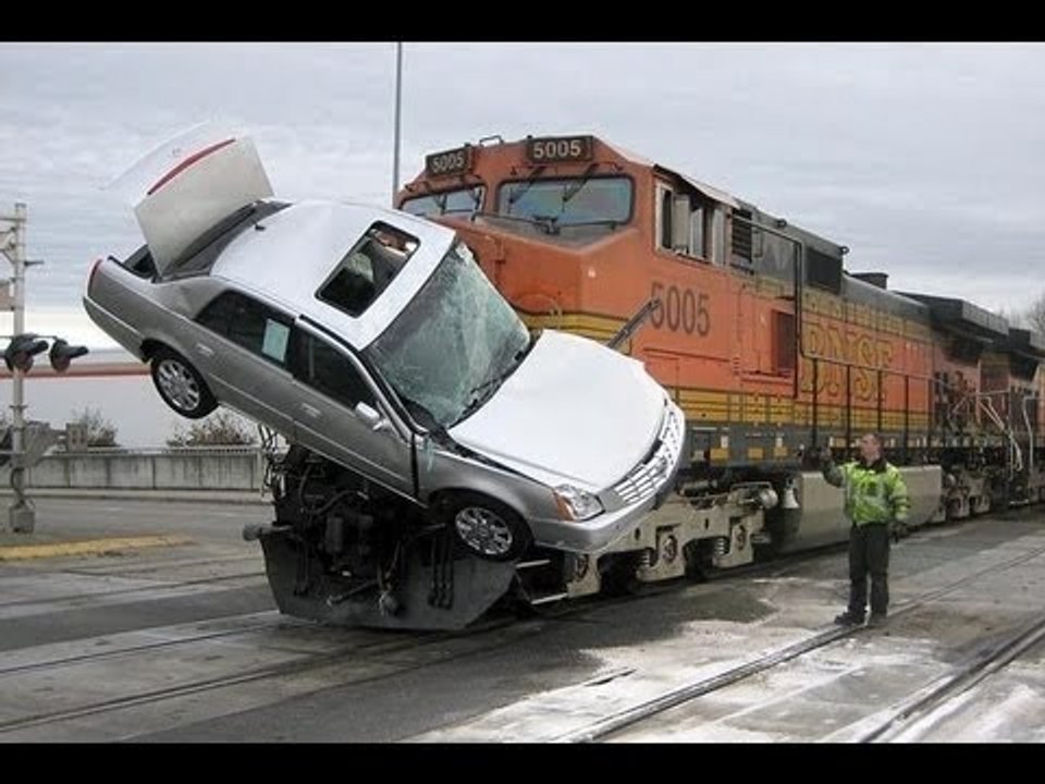 Limo Is Stuck On The Tracks Gets Hit By Train***truck accident attorney **auto crash lawyer*** Updated 2016**