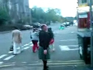 SCOTLAND 3 UKRAINE 1 - GLASGOW PUB PIPER