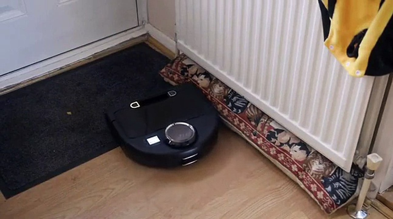 Neato Robotics Botvac Wi Fi Enabled Robot Vacuum Cleaner Tested