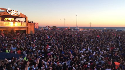 Explosion de joie dans la fan zone de Marseille après le but de Giroud