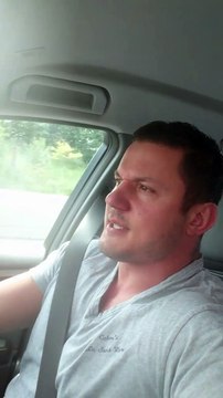 Un român plecat în Anglia nu mai știe să vorbească românește. Spune că limba română este pentru cerșit