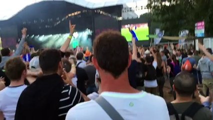 EUROCKEENNES 2016 Le but d'Olivier Giroud depuis la Grande scène