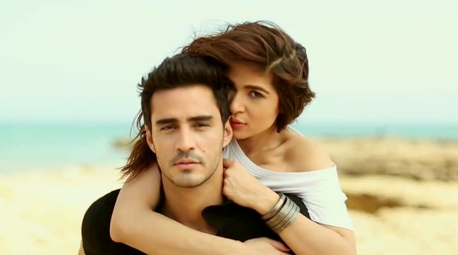 Ayesha Omer and Sikandar Rizvi look super super hot in the recent shoot for Pepe Jeans Pakistan